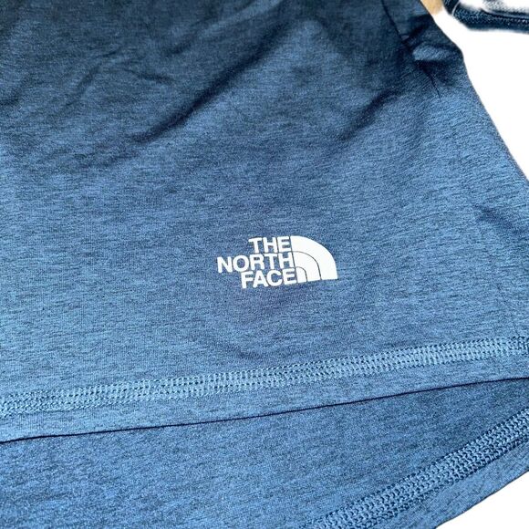 The North Face Women’s Teal 3/4 Sleeve Open Back Lightweight Top Medium - Picture 3 of 4